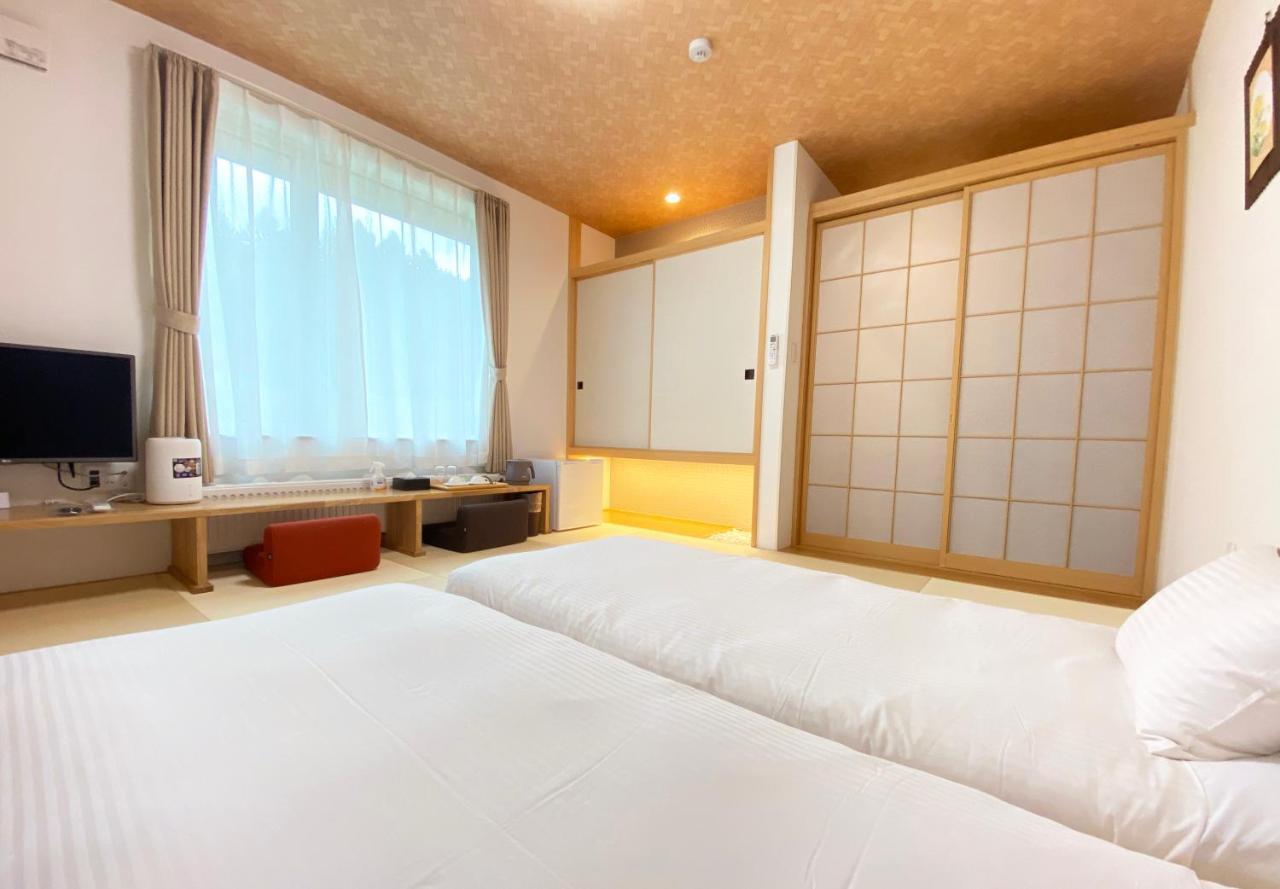 Hotel Hanafuji Inn Nakafurano Ngoại thất bức ảnh
